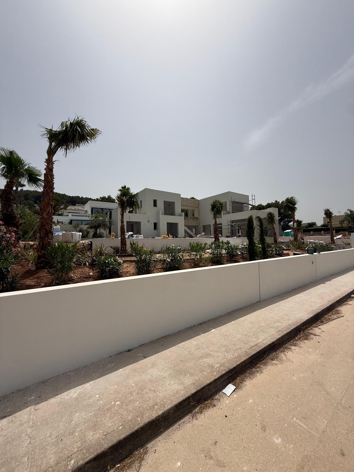 Villa en Jávea – Lista para entrar a vivir en septiembre – incluye jardín totalmente terminado y mobiliario de alta calidad