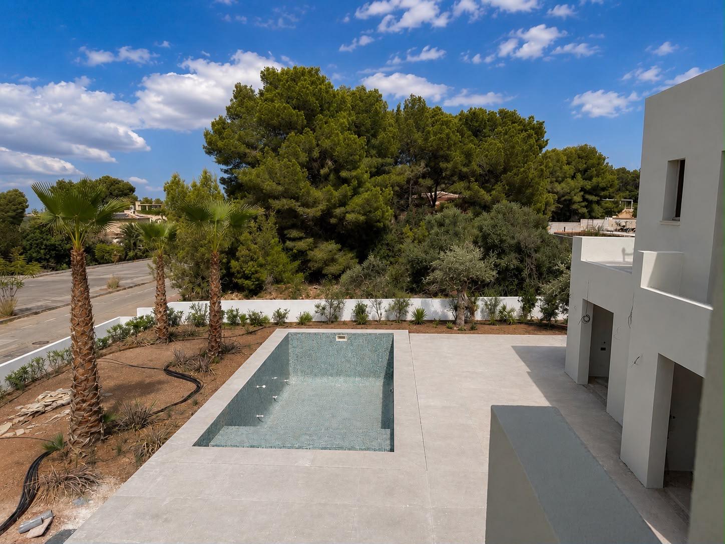 Villa en Jávea – Lista para entrar a vivir en septiembre – incluye jardín totalmente terminado y mobiliario de alta calidad