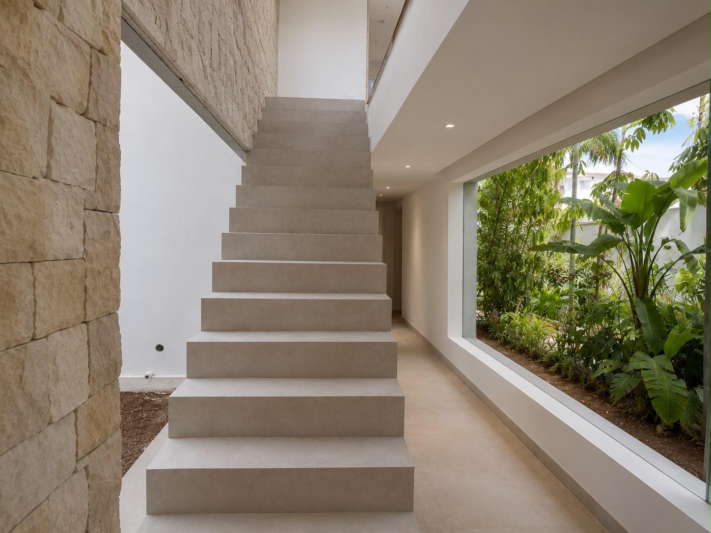 Villa en Jávea – Lista para entrar a vivir en septiembre – incluye jardín totalmente terminado y mobiliario de alta calidad
